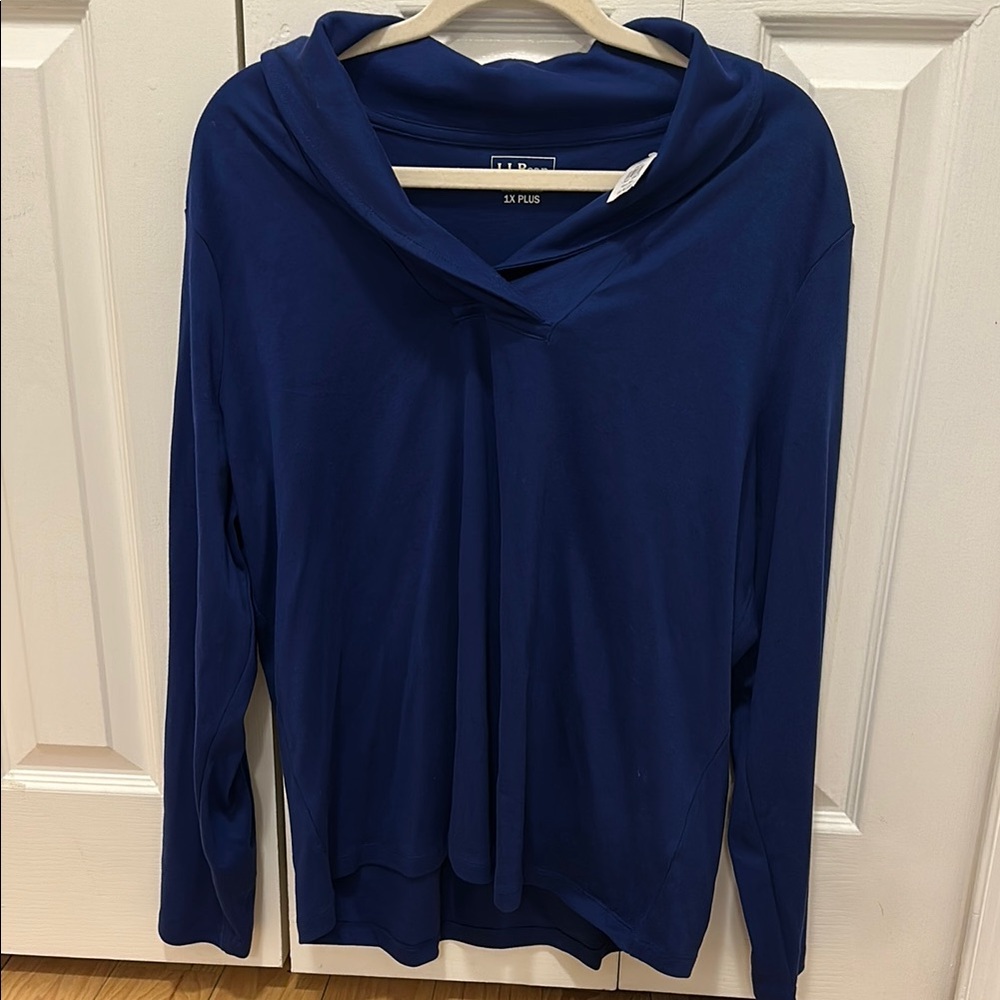 Women's Blue Top
